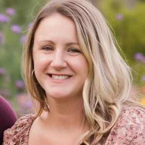 Meet your Posher, Hilary